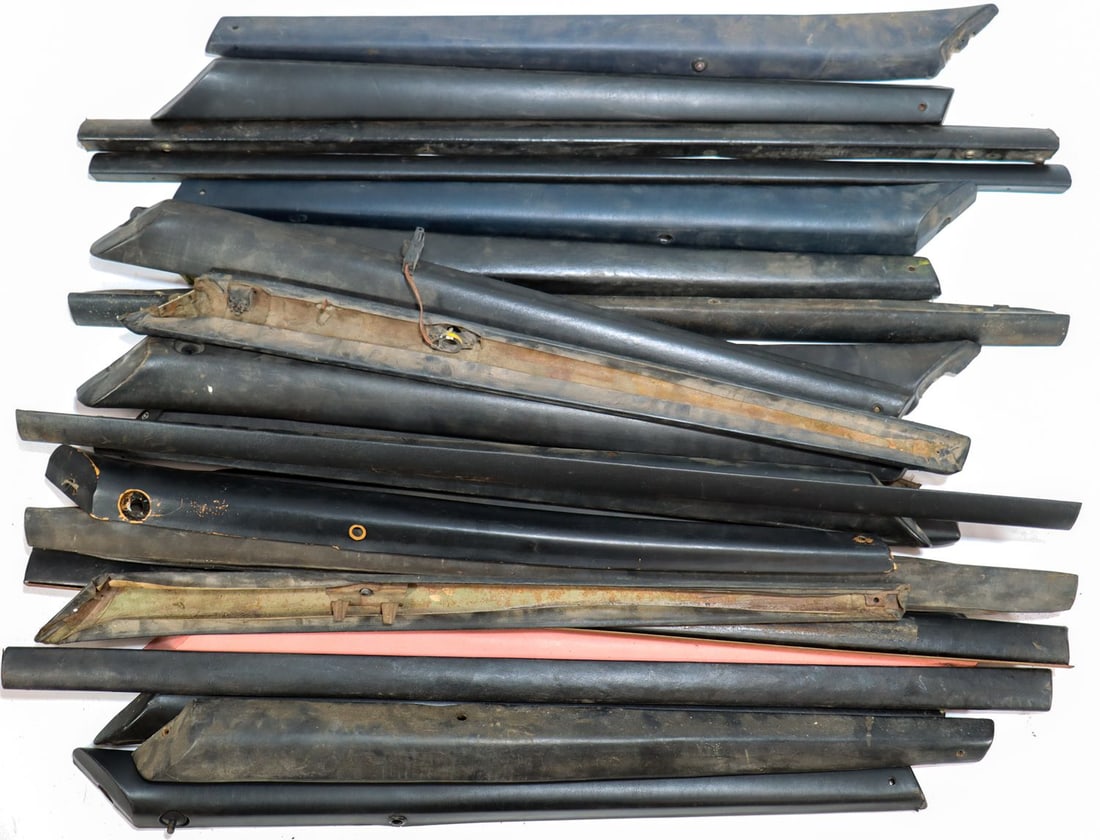 Porsche 26-piece key strip for Type 911 F-Model and G-Model (1 of 1)