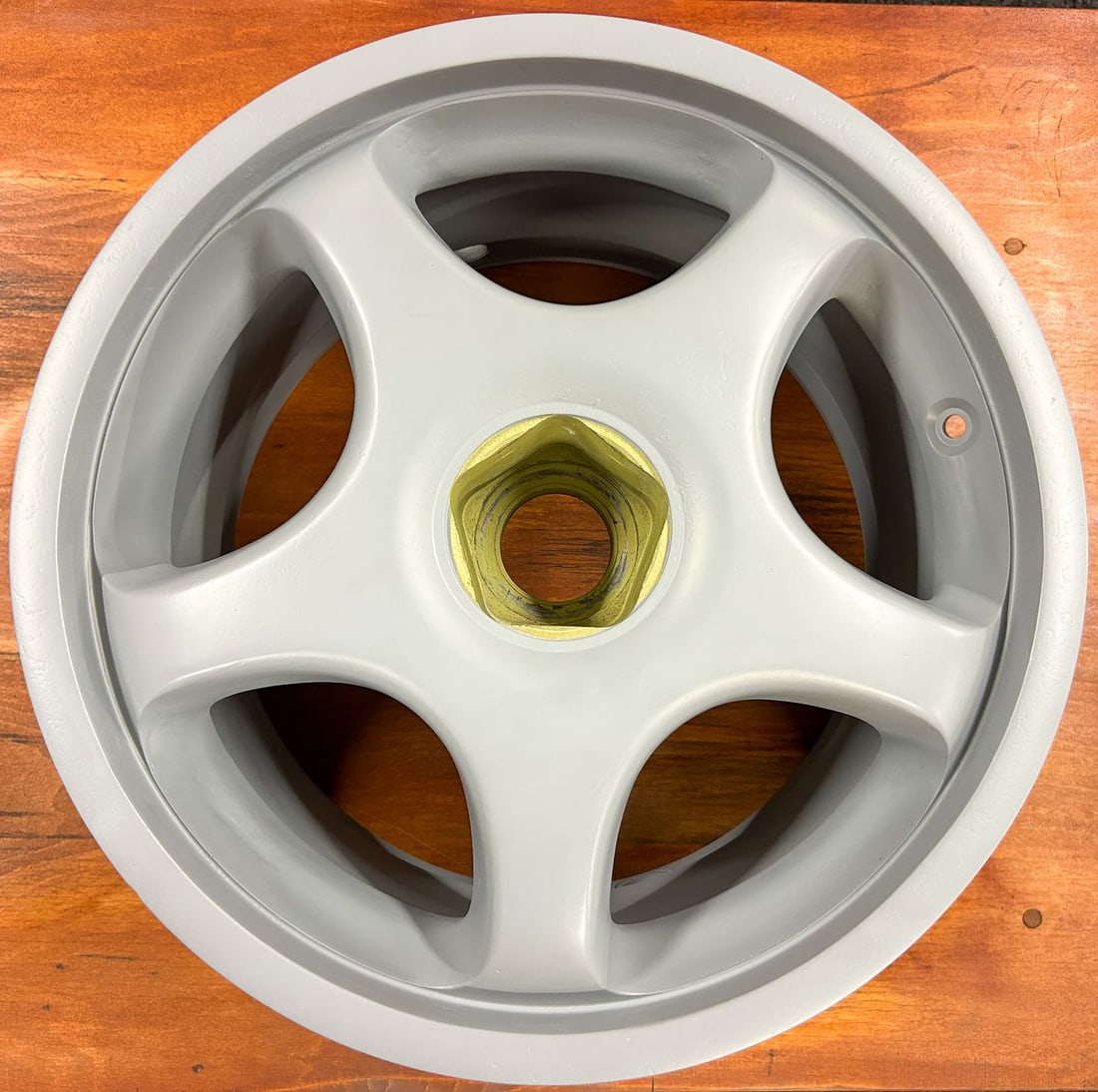 Porsche Rear Rim for Type 959 Sport: Manufacturer: Speedline, 10Jx17, stamped: 87, runs true, used