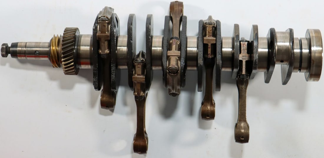 Porsche Crankshaft with connecting rods for Type 964: Part no. 930.103.121.2, used