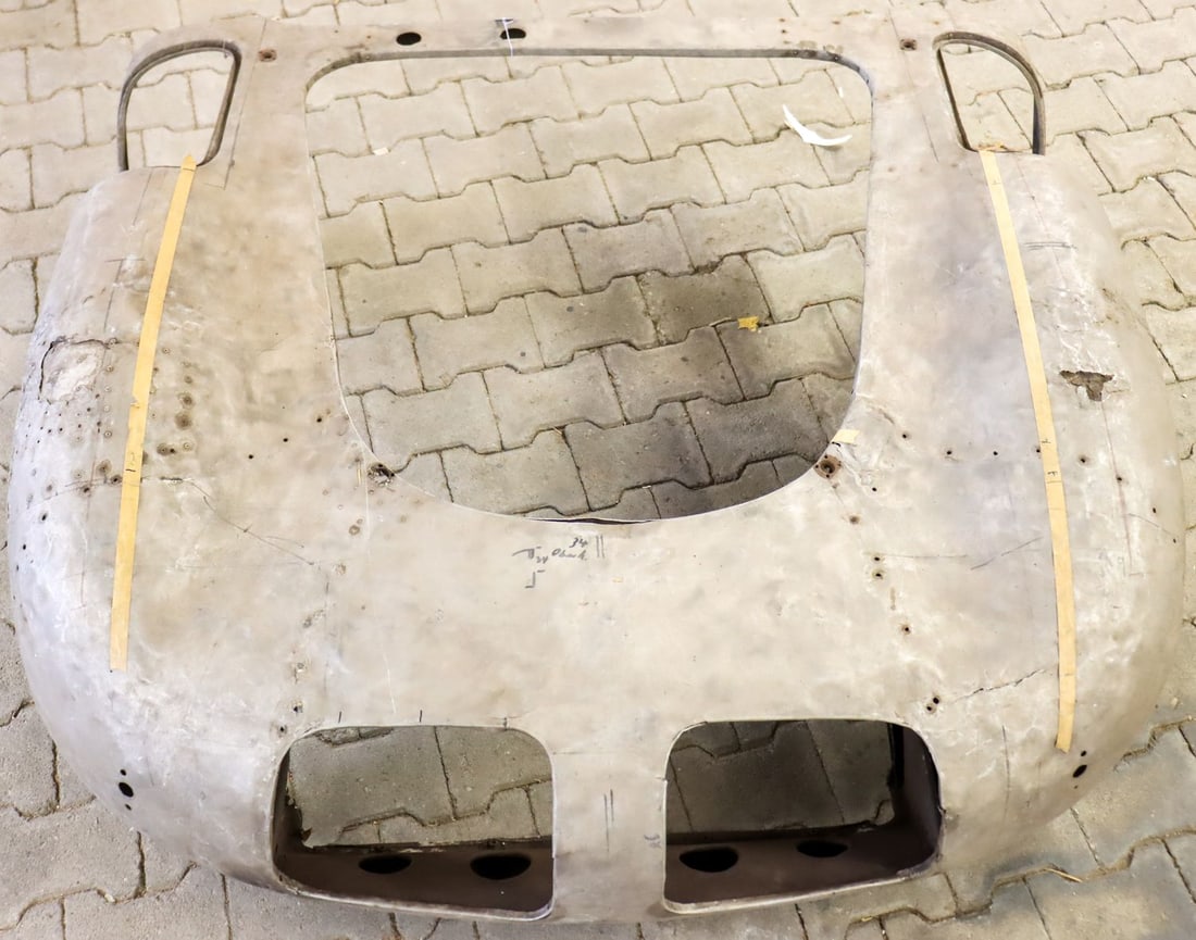 Porsche Original Tailgate for Type 718 RS60 Spyder (1 of 2)