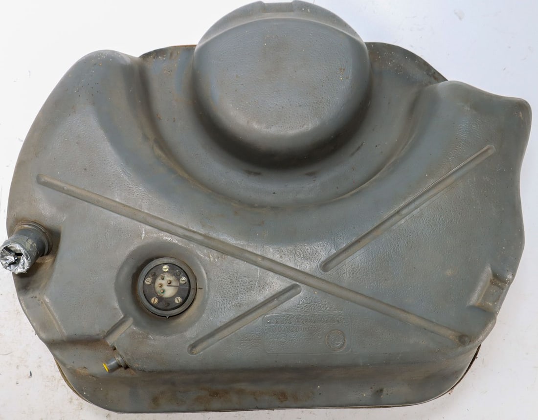 Porsche Tank for Type 911 2.7 RS: Plastic, used