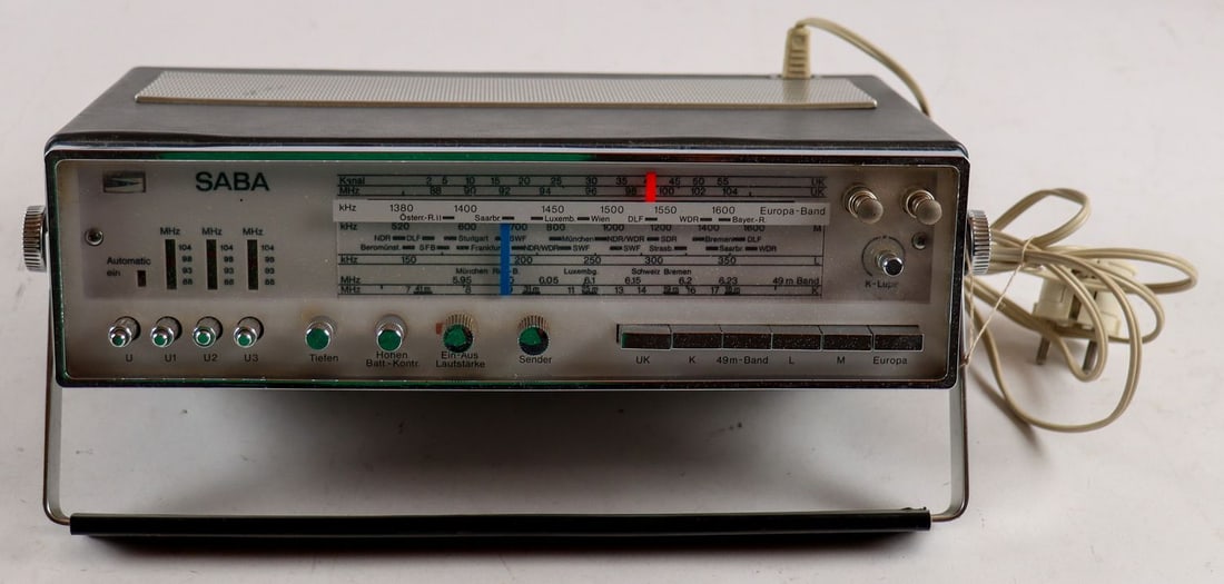 Automobilia Portable radio 'Saba -Transall de Luxe automati: Both antennas in working order, radio functions perfectly