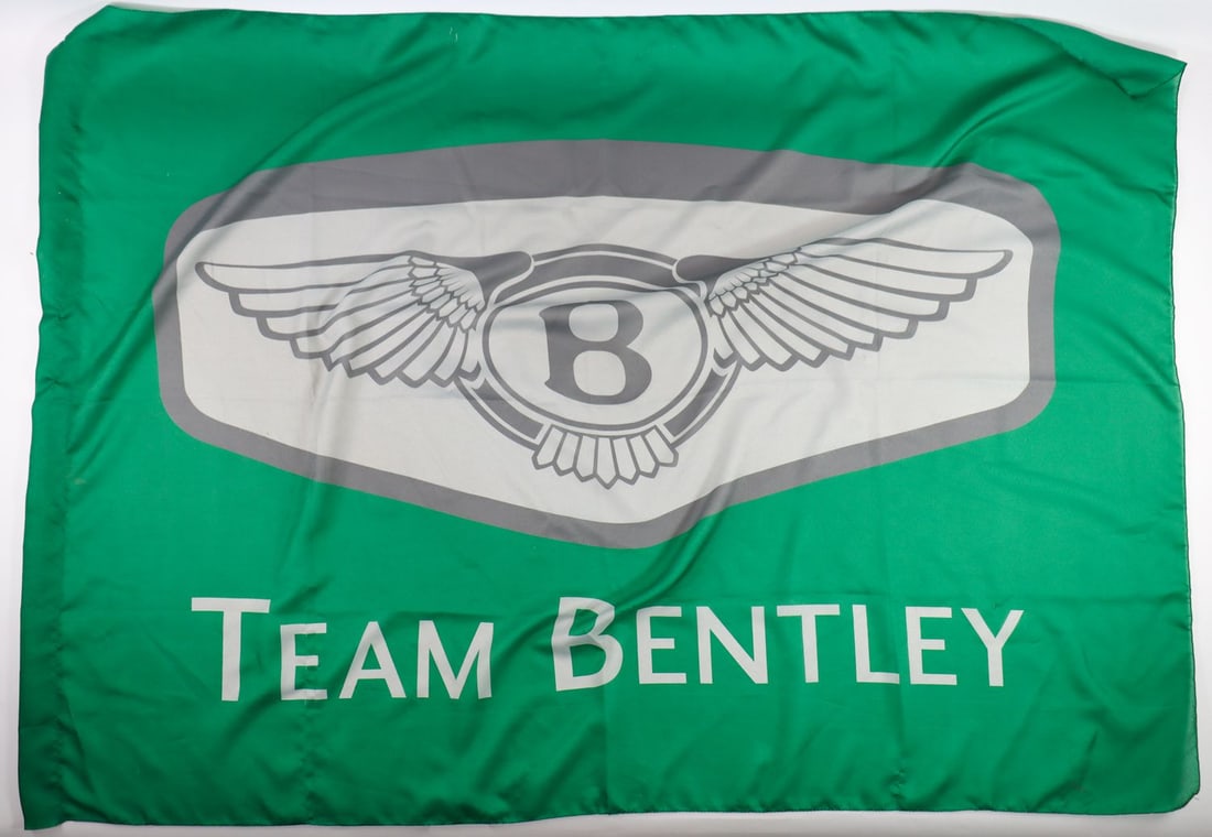 Bentley 2 Flags - 2