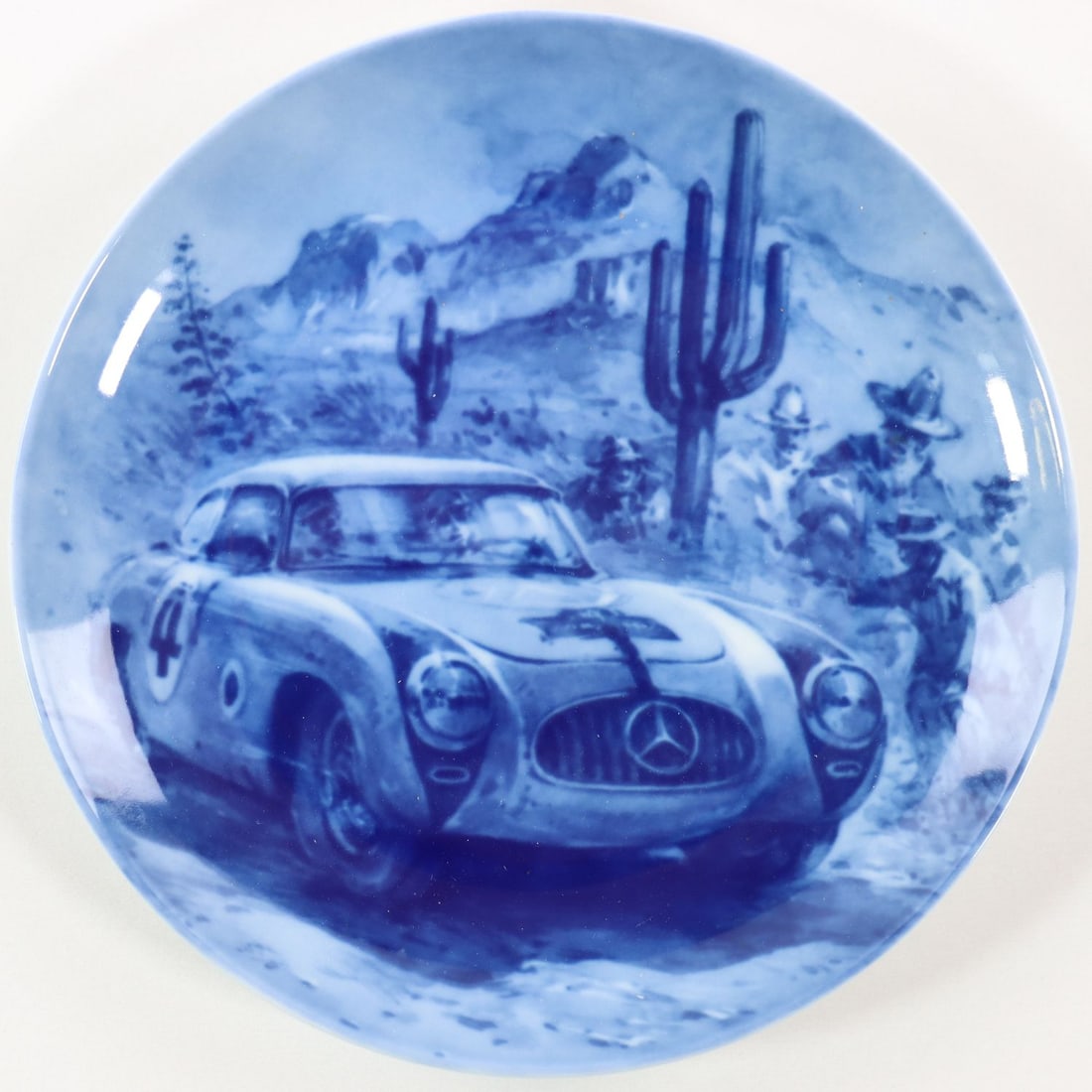 Mercedes-Benz Limited Porcelain Plate Type 300 SLR Carrera: D: 19.5 cm, Berlin Design 1979