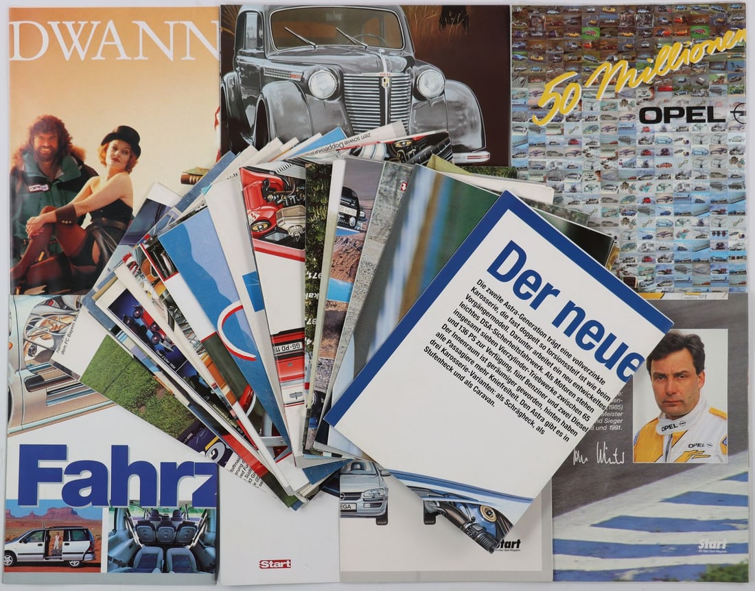Opel 33-piece Opel motorsport etc. from the 80s/90s: E.g. Deutsche tourenwagen-Meisterschaft '94, Opel Neander Motorrad etc., 52 x 72 cm, all folded