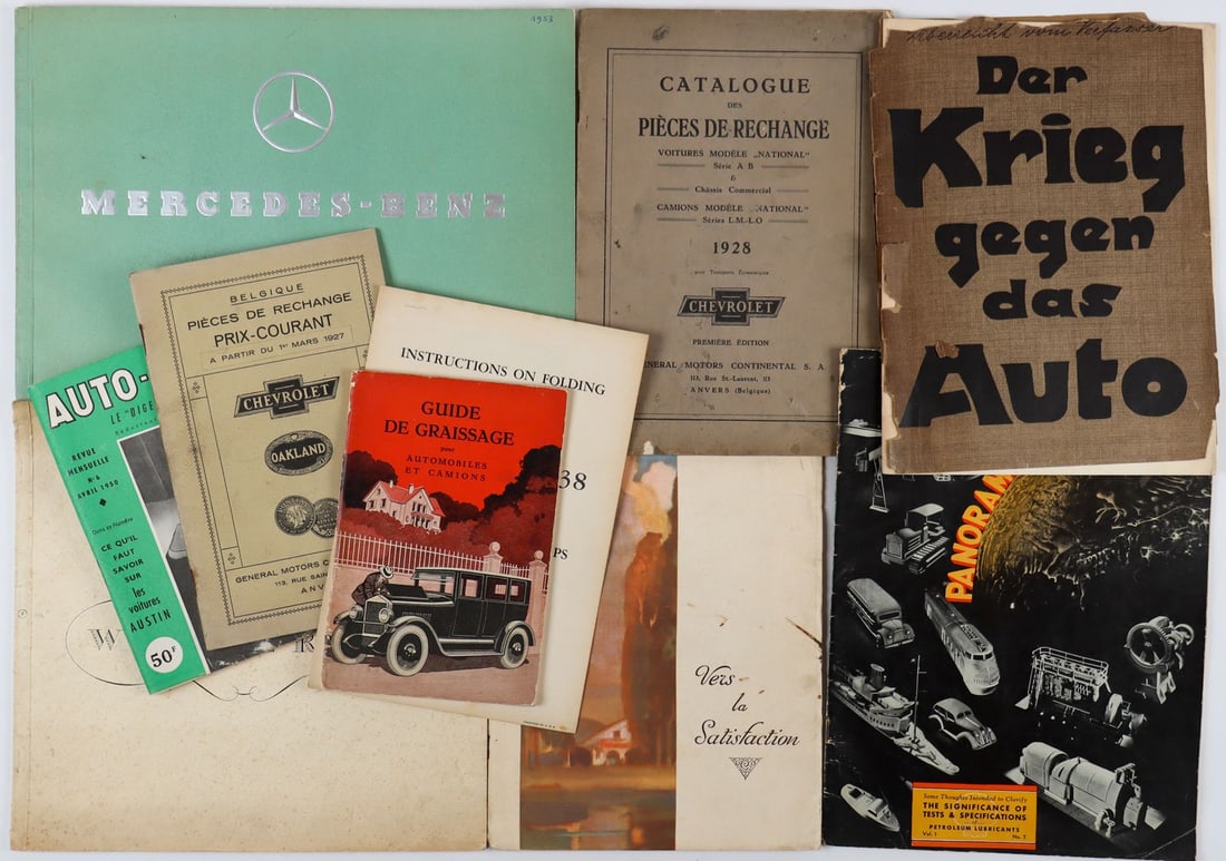 Automobilia 8 brochures from the 1920s-1950s (1 of 1)