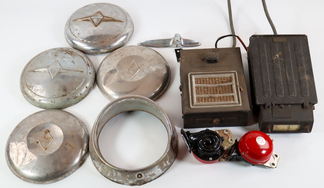 Automobilia 9-piece (1 of 3)