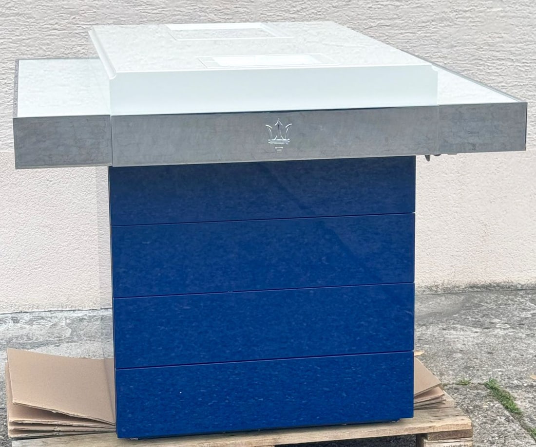 Maserati Original Maserati showroom drawer cabinet from a M: Exclusive original furniture piece featuring the Maserati trident, high-gloss fronts and high-quality craftsmanship. Rare collector's item that was never available in retail and is ideal for