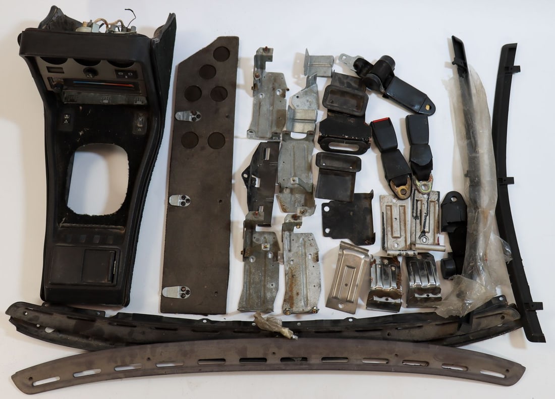 Porsche 29-Piece Interior Parts (1 of 2)