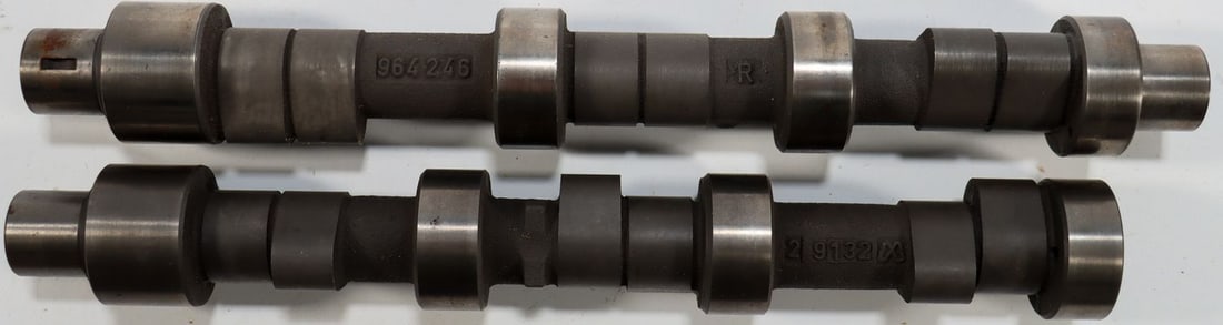 Porsche 2x Camshaft for Type 964 (1 of 2)