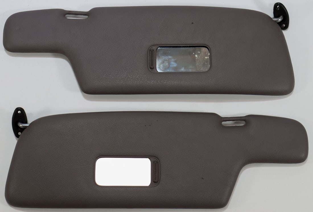 Porsche 2x sun visors for Type 964 (1 of 2)