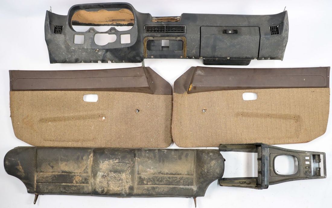 Porsche 5-piece interior equipment for Type 924 (1 of 1)