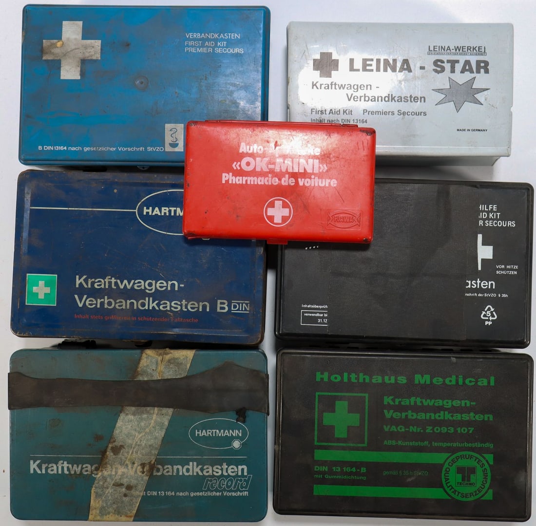 Porsche 7x First Aid Kit: Manufacturer: Hartmann, Leina-Werke, used