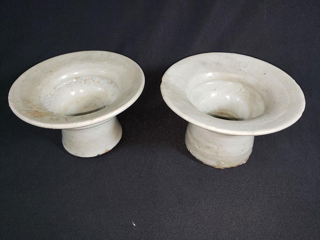 Pair Of Korean Celadon Bowls 19th C (1 of 9)
