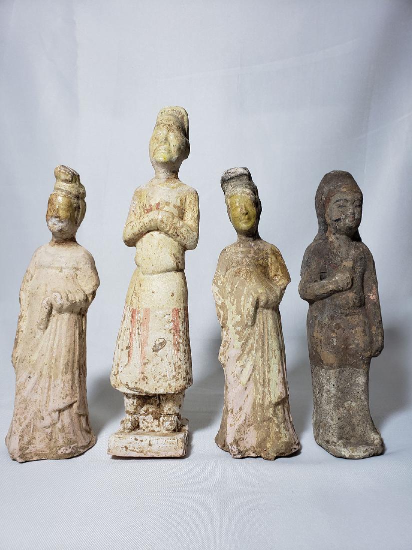 Lot 4 Antique Earthenware Chinese Dynasty Figures (1 of 12)