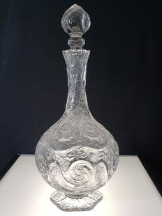 American Brilliant Period decanter ? Stevens & Williams: Fine American Brilliant Period decanter Stevens & Williams ?, elaborate polished rock crystal engraving, matched engraved stopper. Measures 13" Tall.Every piece of ABPC was vetted by a member of the c