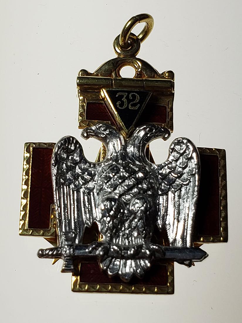 Masonic 14 K gold double eagle 32 nd degree two fold (1 of 7)