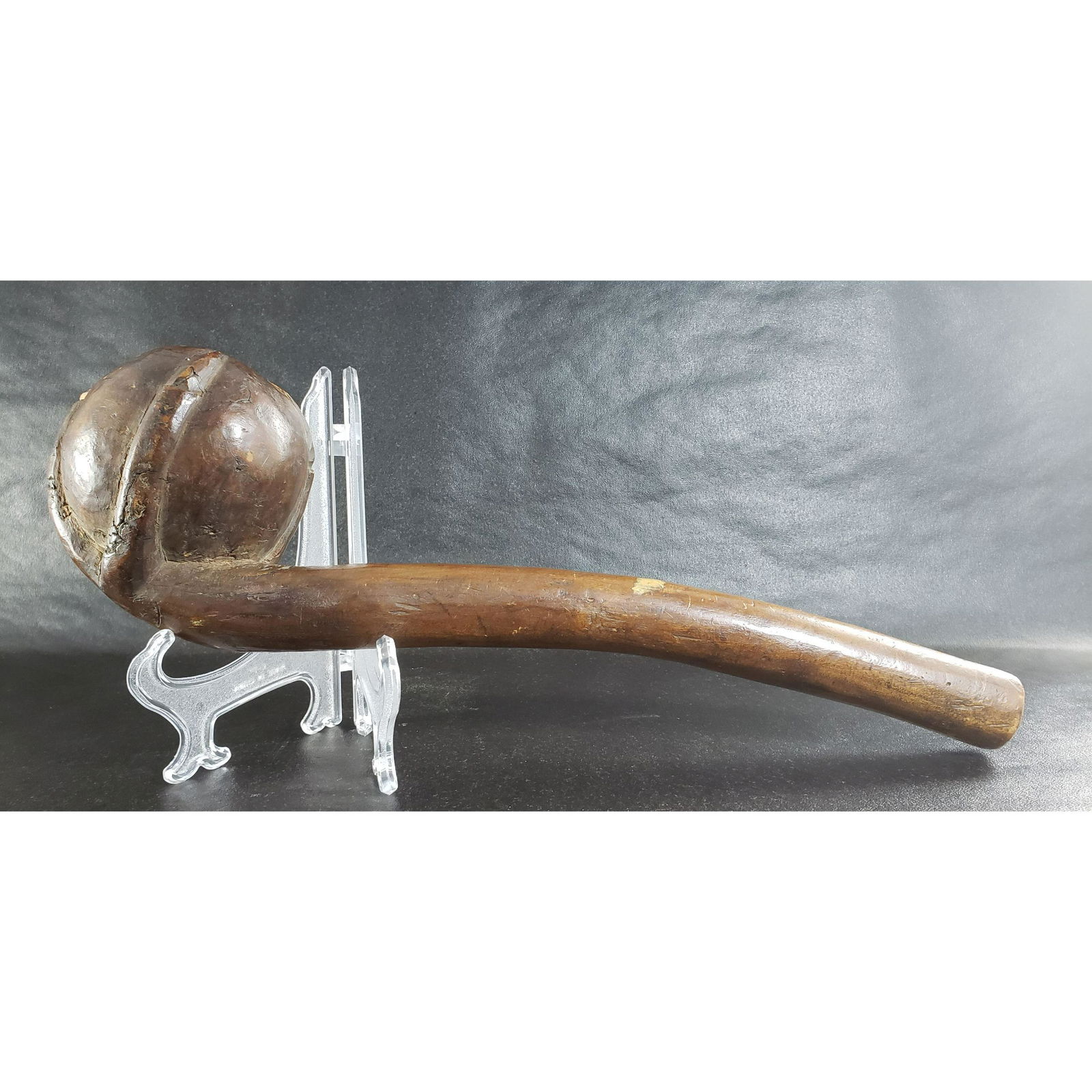 Antique Native American War Club 19th Century: Antique Native American War Club 19th Century. Measures 16" Long, 5" x 3 1/4" Ball.Private owner Jackson New Jersey, he has owned since he was a child when his father gave to him and no in mid 70's. G