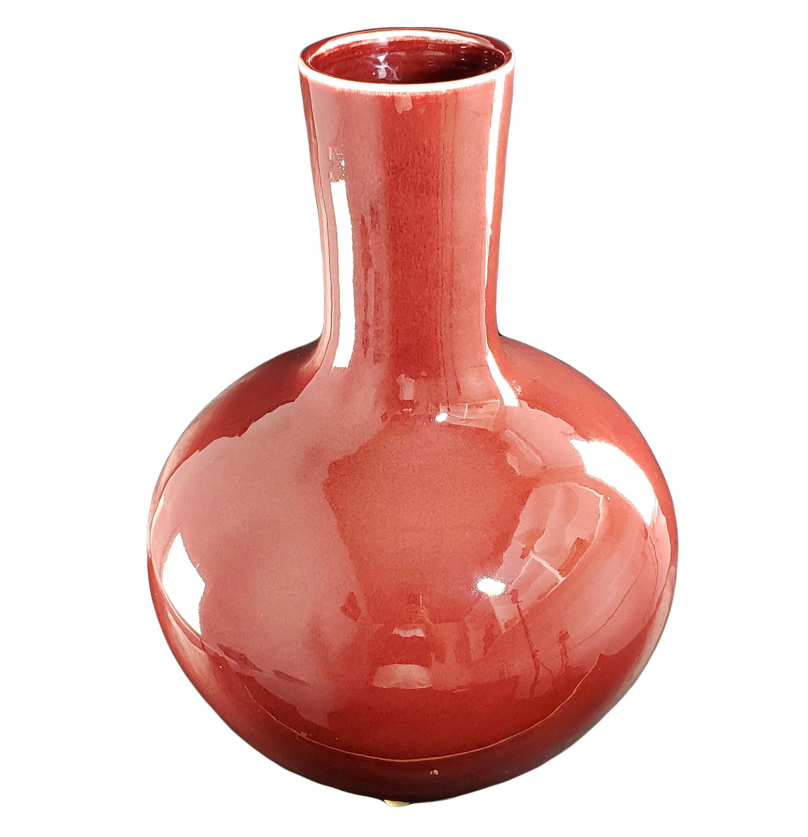 Lg Chinese Oxblood Vase / Sang De Bouf Vase: Lg Chinese Oxblood Vase / Sang De Bouf Vase . Measures 25" Tall