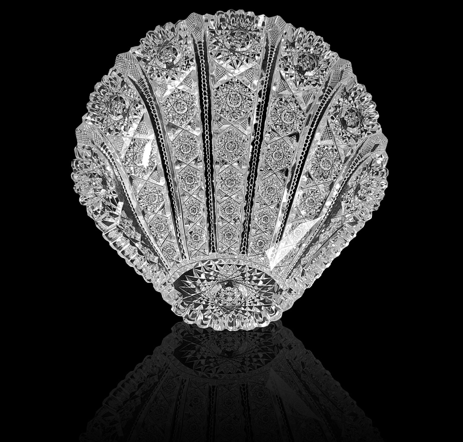 Abp Signed Tuthill " Shell" Cut Glass Dish