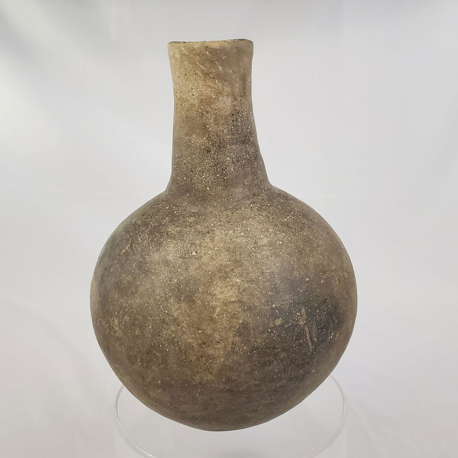 Native American Indian Pottery Pot (1 of 16)