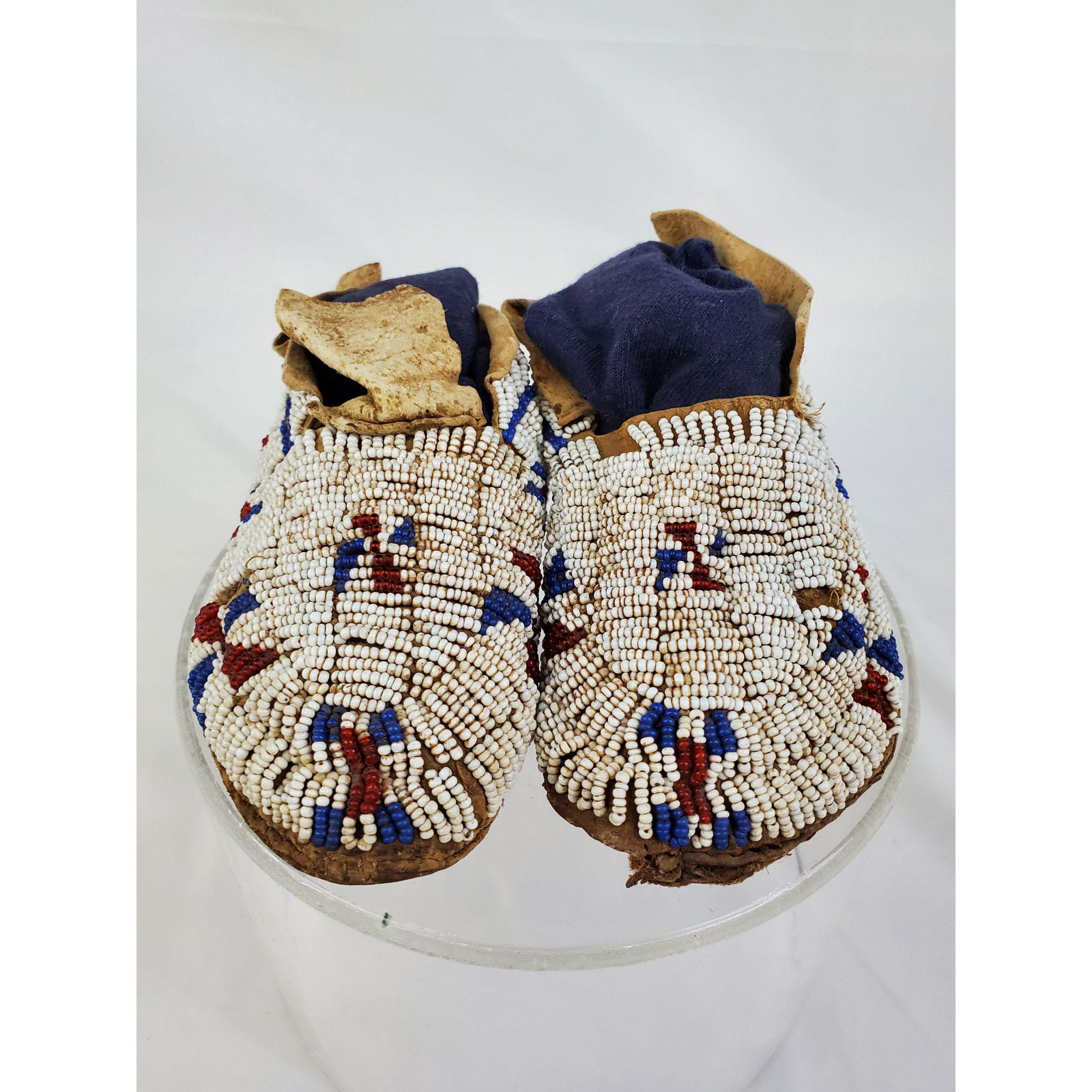 Antique Native American Indian beaded Child (1 of 20)