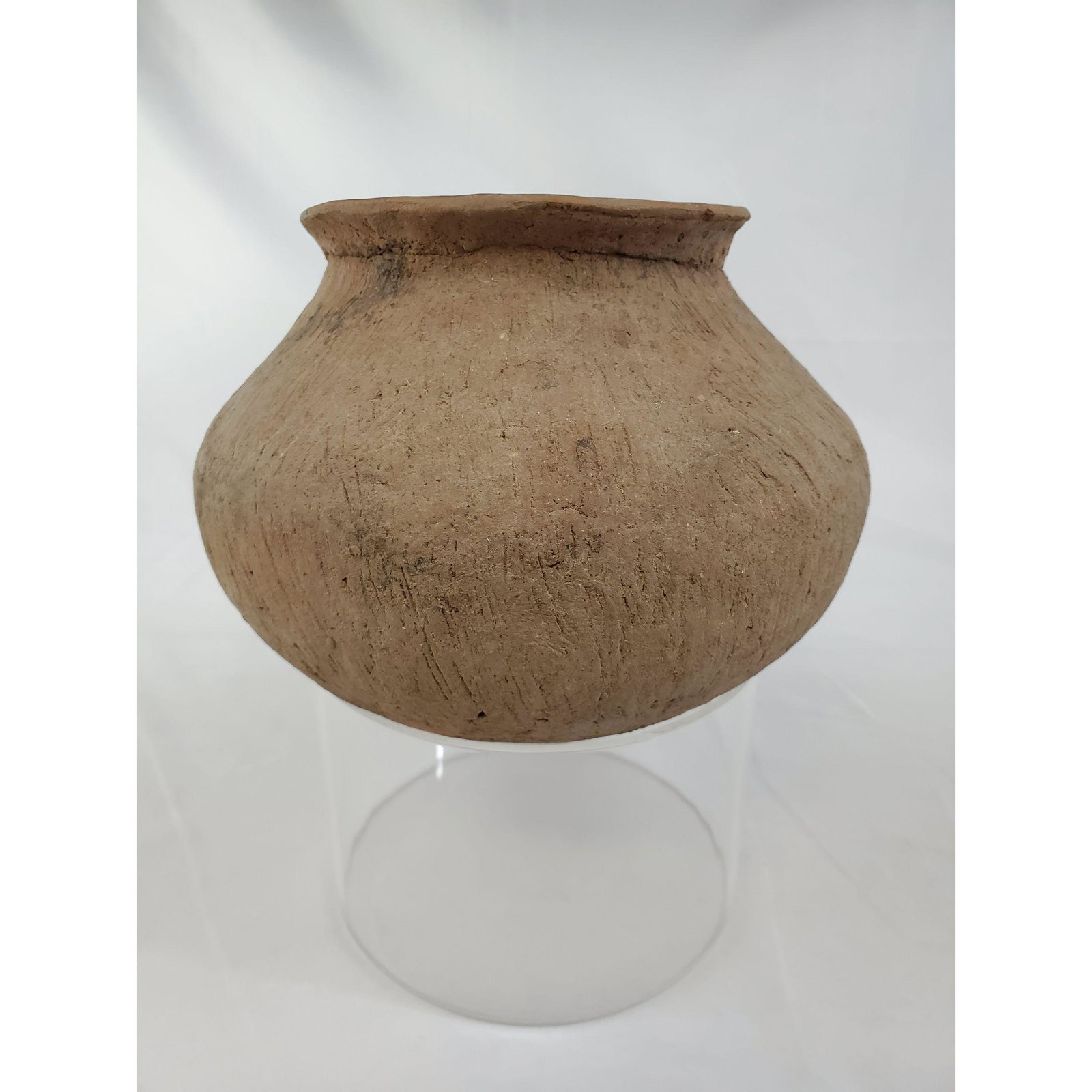 Native American Indian Pottery Pot (1 of 13)