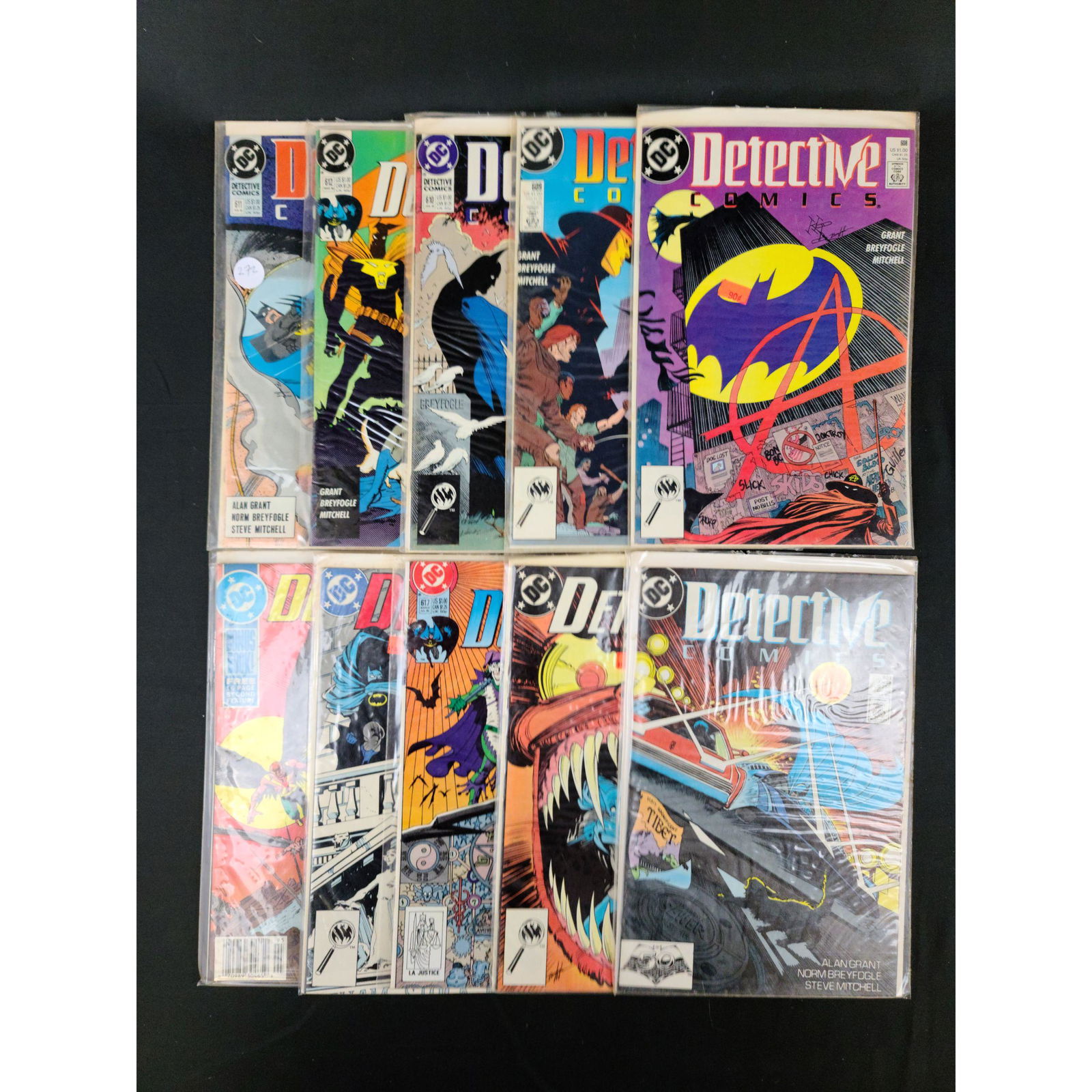 Lot Of 10 DC Detective Comics Batman (1 of 11)