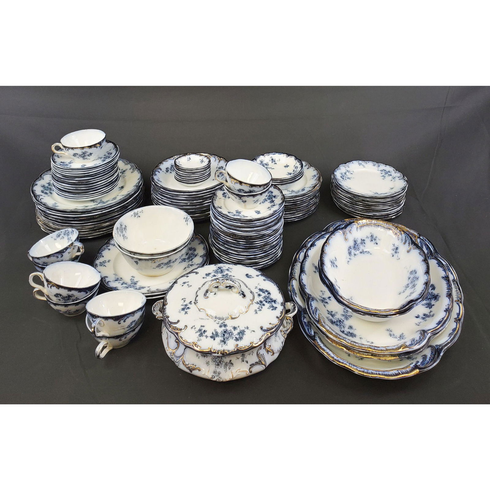 Large lot of Flow Blue Dishes Ridgeway Chiswick Pattern (1 of 13)