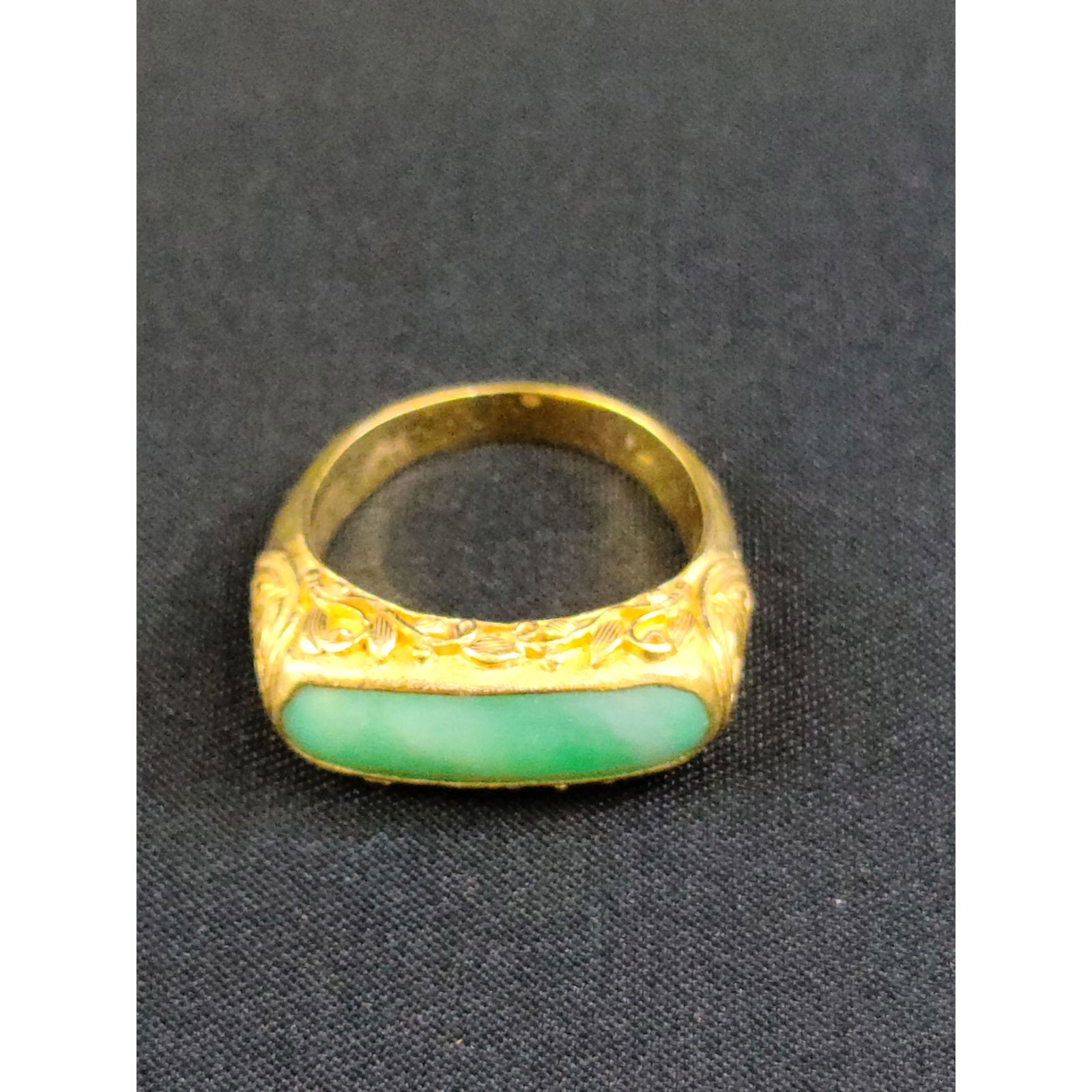 Signed Chinese 22K Gold Ring with Jadeite 6 Grams (1 of 10)