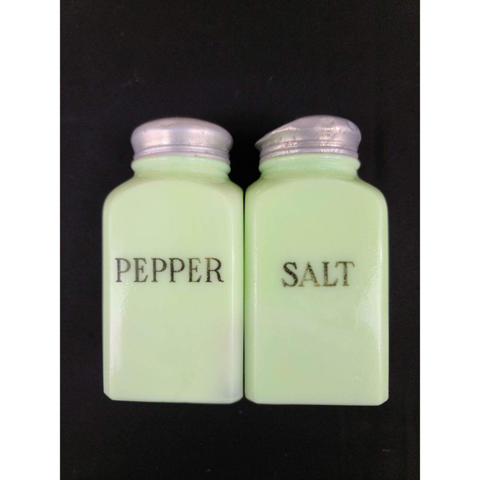 Jadeite Glass salt and pepper shakers Maybe MCKEE (1 of 5)