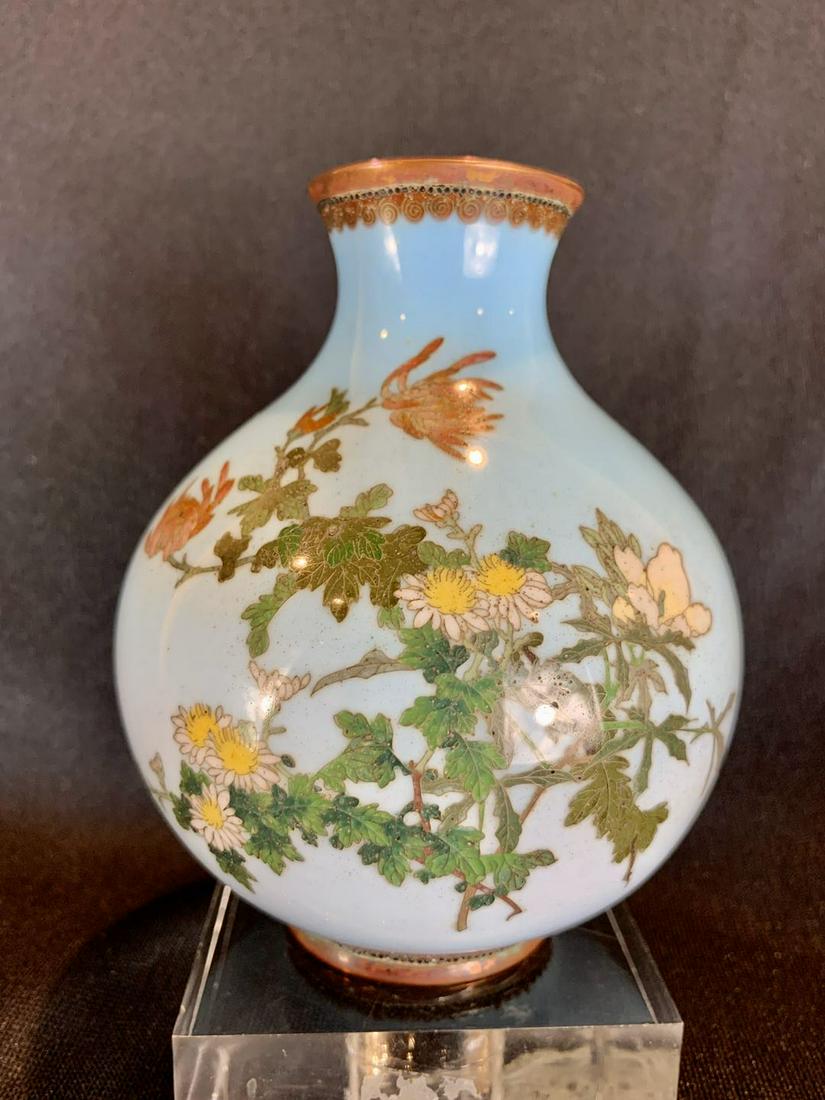 Japanese cloisonne vase in the style of Namikawa Sosuke (1 of 13)