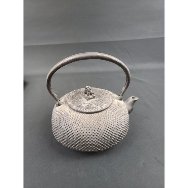 19th C Japanese Tetsubin Tea Pot Signed (1 of 12)