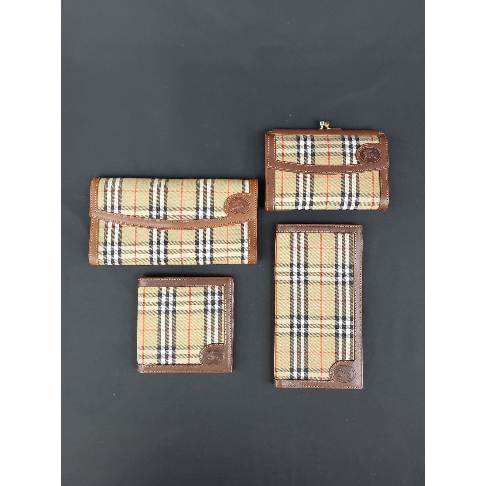 Lot of 4 Vintage Burberry purses and wallets UNUSED (1 of 8)