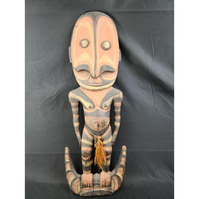 Polychrome Painted Sepik carving from Papua New Guinea (1 of 16)