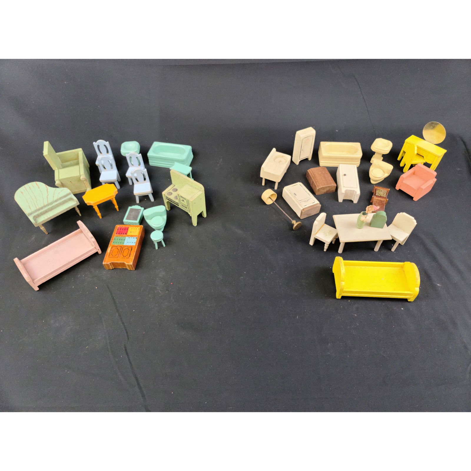 37 PCS Vintage Wooden Doll House Furniture (1 of 11)