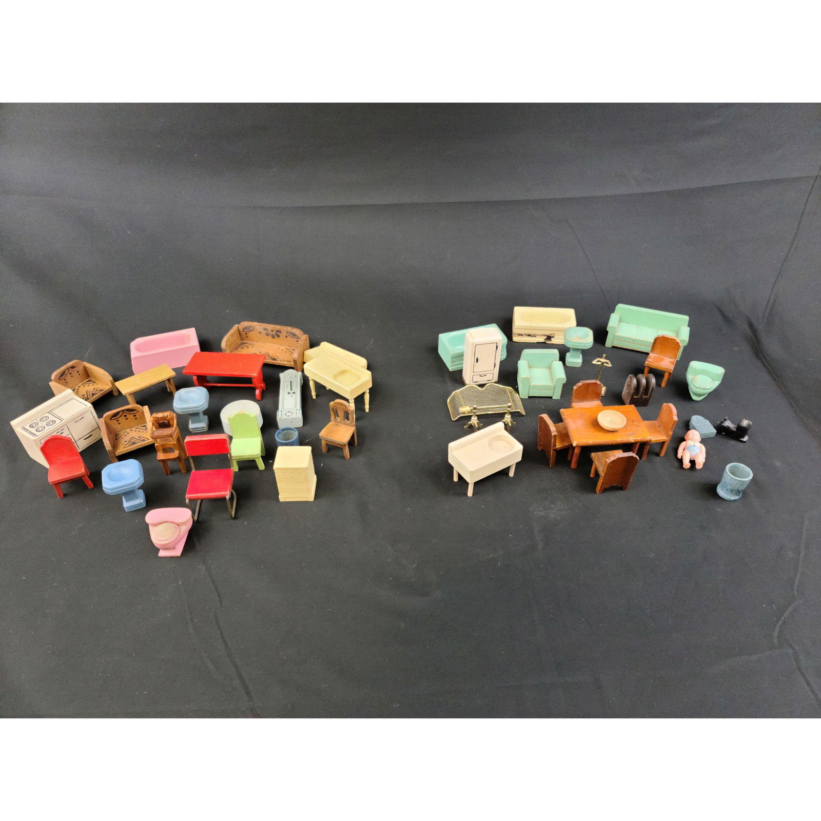 46 PCS Vintage Wooden Doll House Furniture (1 of 10)