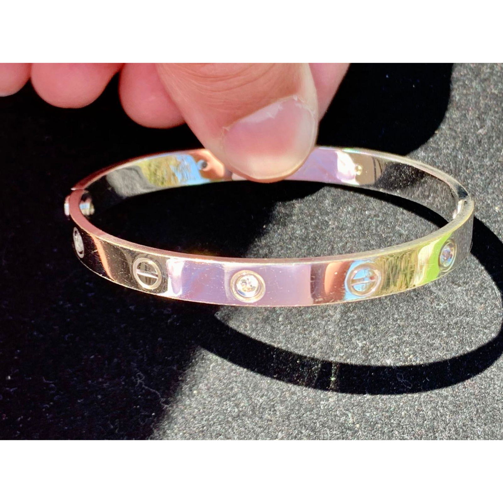 18K Gold Cartier Bracelet LOVE 28.6 Grams (1 of 17)