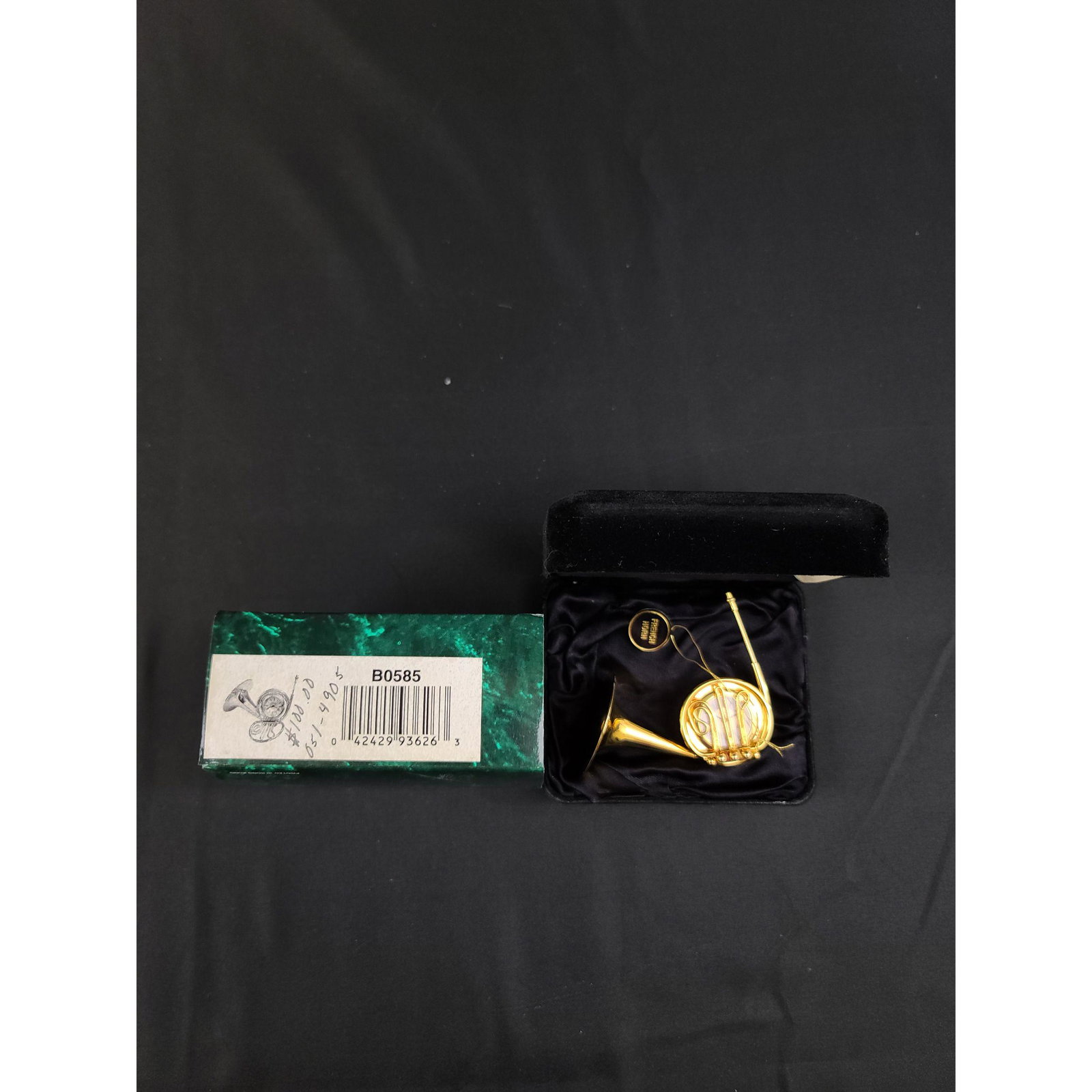 Bulova Miniature Clock B0585 FRENCH HORN: Bulova Miniature Clocks B0585 FRENCH HORN