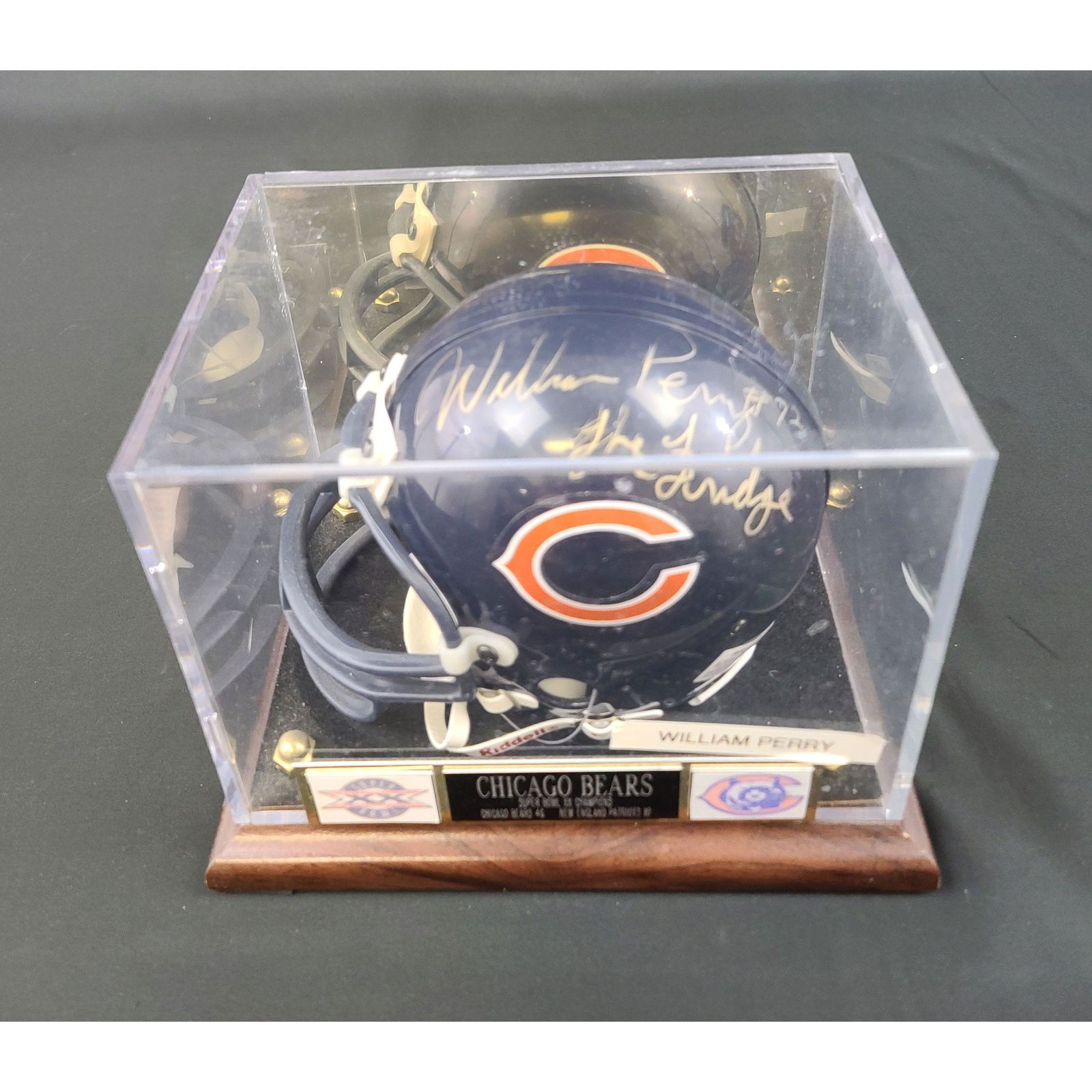 Autographed William "THE FRIDGE" Perry Mini Helmet Chic (1 of 3)