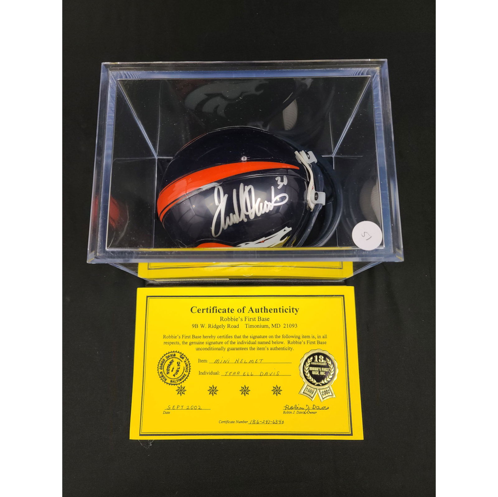 Autographed TERRELL DAVIS #30 Denver Broncos Mini Helme (1 of 2)