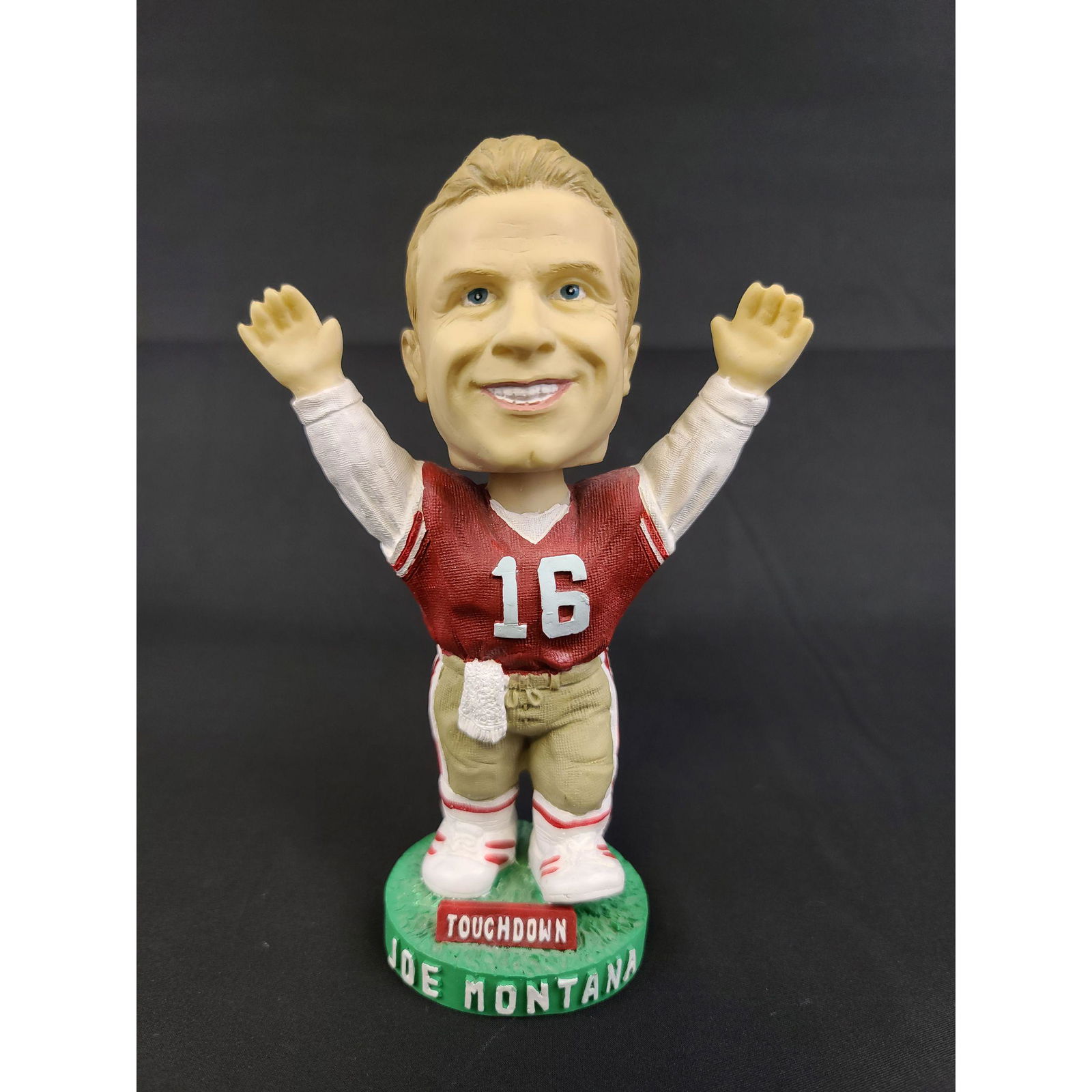 JOE MONTANA Collectible Bobblehead 7" (1 of 2)