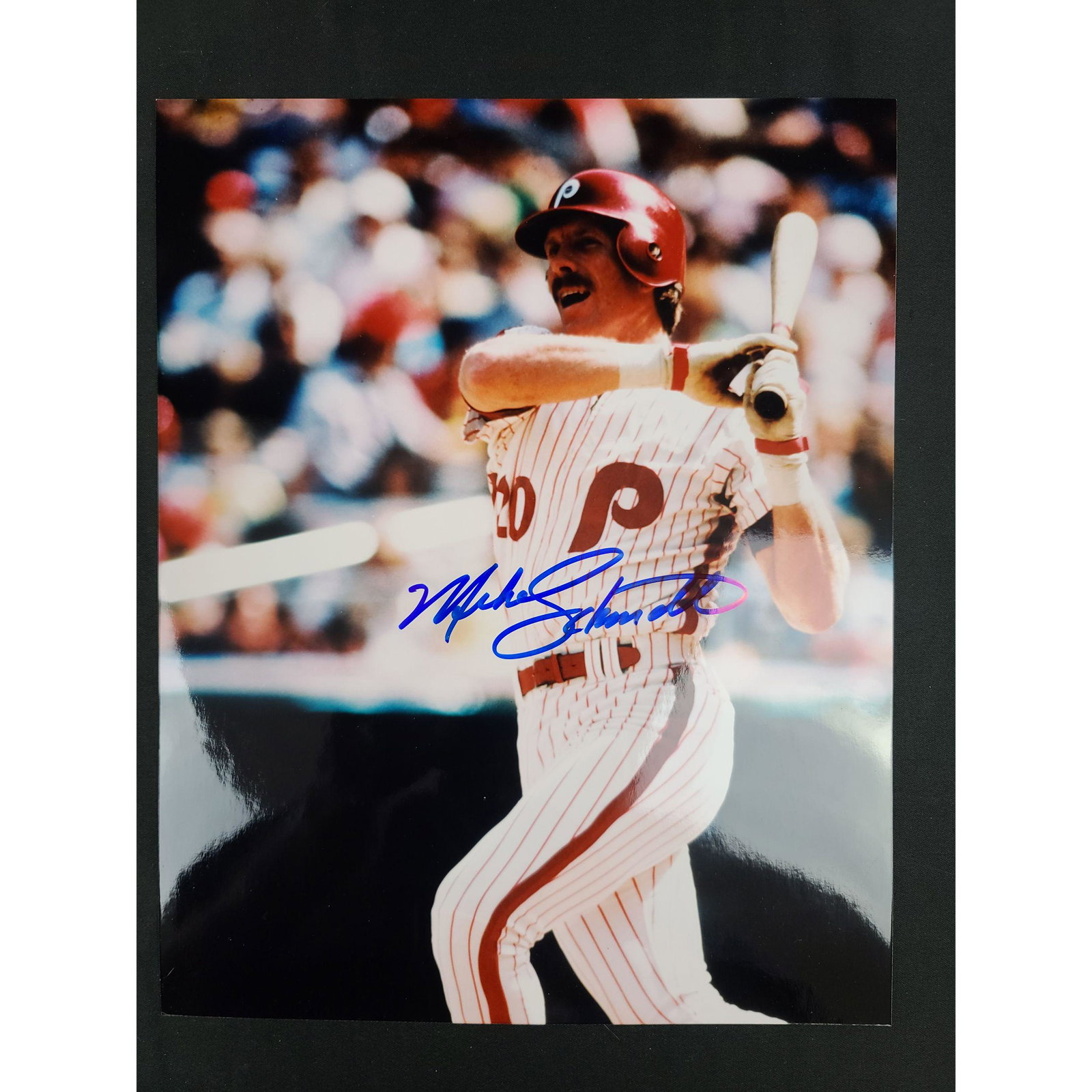 MIKE SCHMIDT PHILADELPHIA PHILLIES AUTOGRAPH with COA: MIKE SCHMIDT PHILADELPHIA PHILLIES AUTOGRAPH with COA