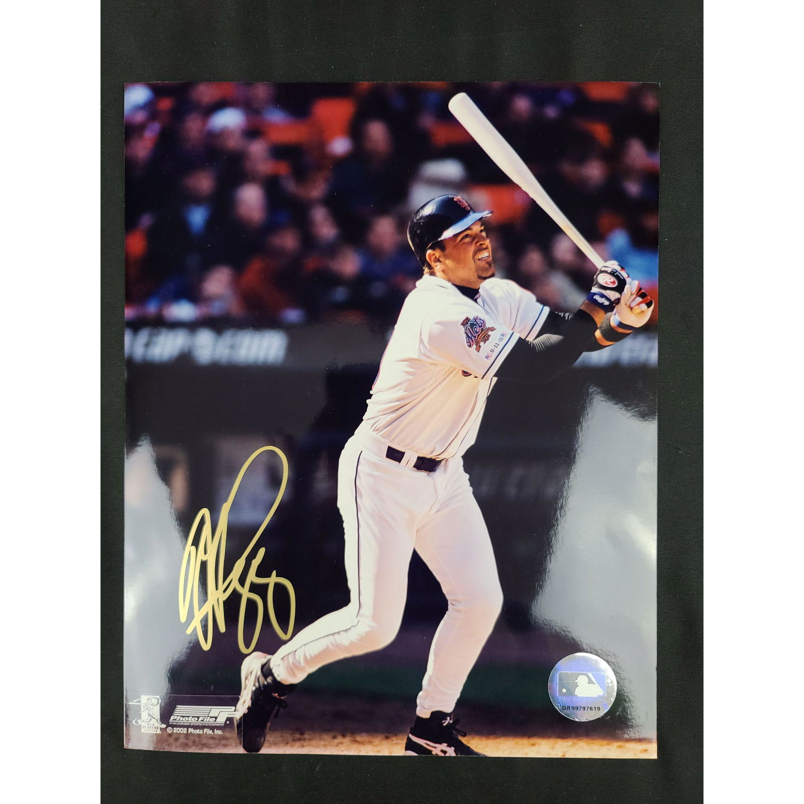 MIKE PIAZZA AUTOGRAPHED 8X10 PHOTO NY METS W/ COA (1 of 3)