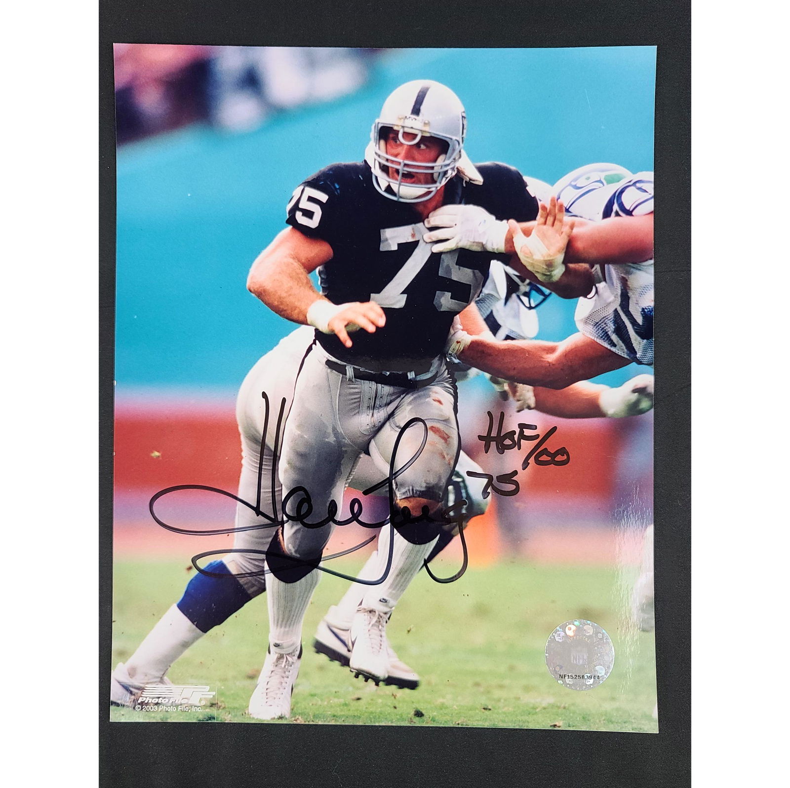 OAKLAND RAIDERS AUTOGRAPHED PHOTO HOWIE LONG "HOF 00" (1 of 2)