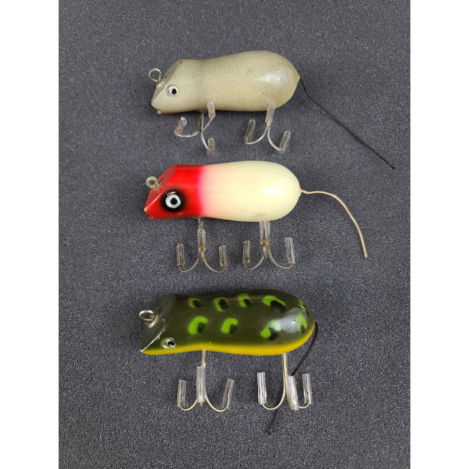 3 Vintage Fishing Lures Shakespeare Mouses (1 of 2)