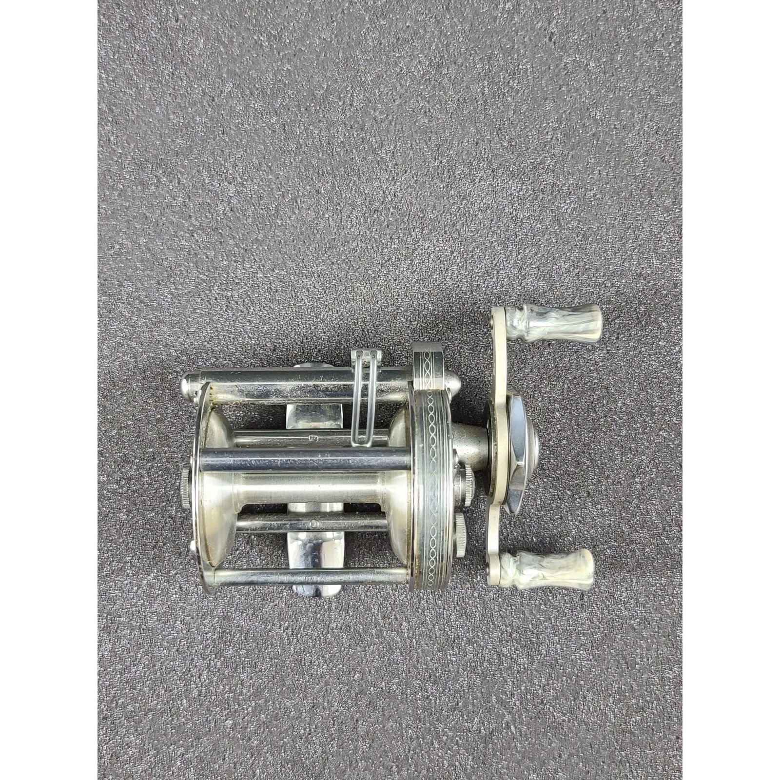 pflueger summit