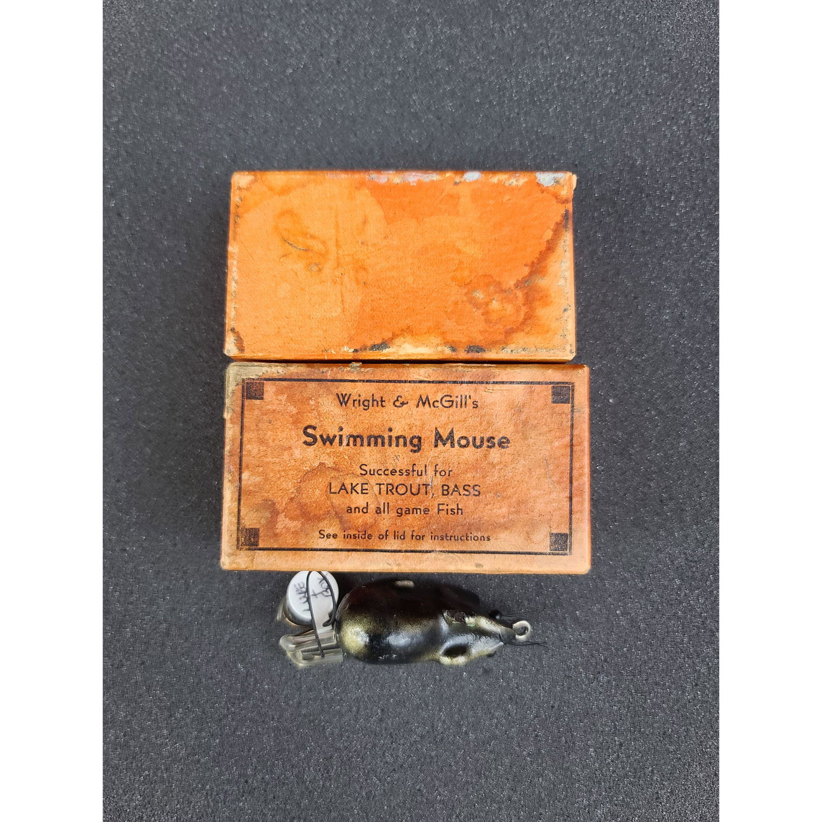 1 Vintage Fishing Lure Wright & Mc Gills: 1 Vintage Fishing Lure Wright & Mc Gills
