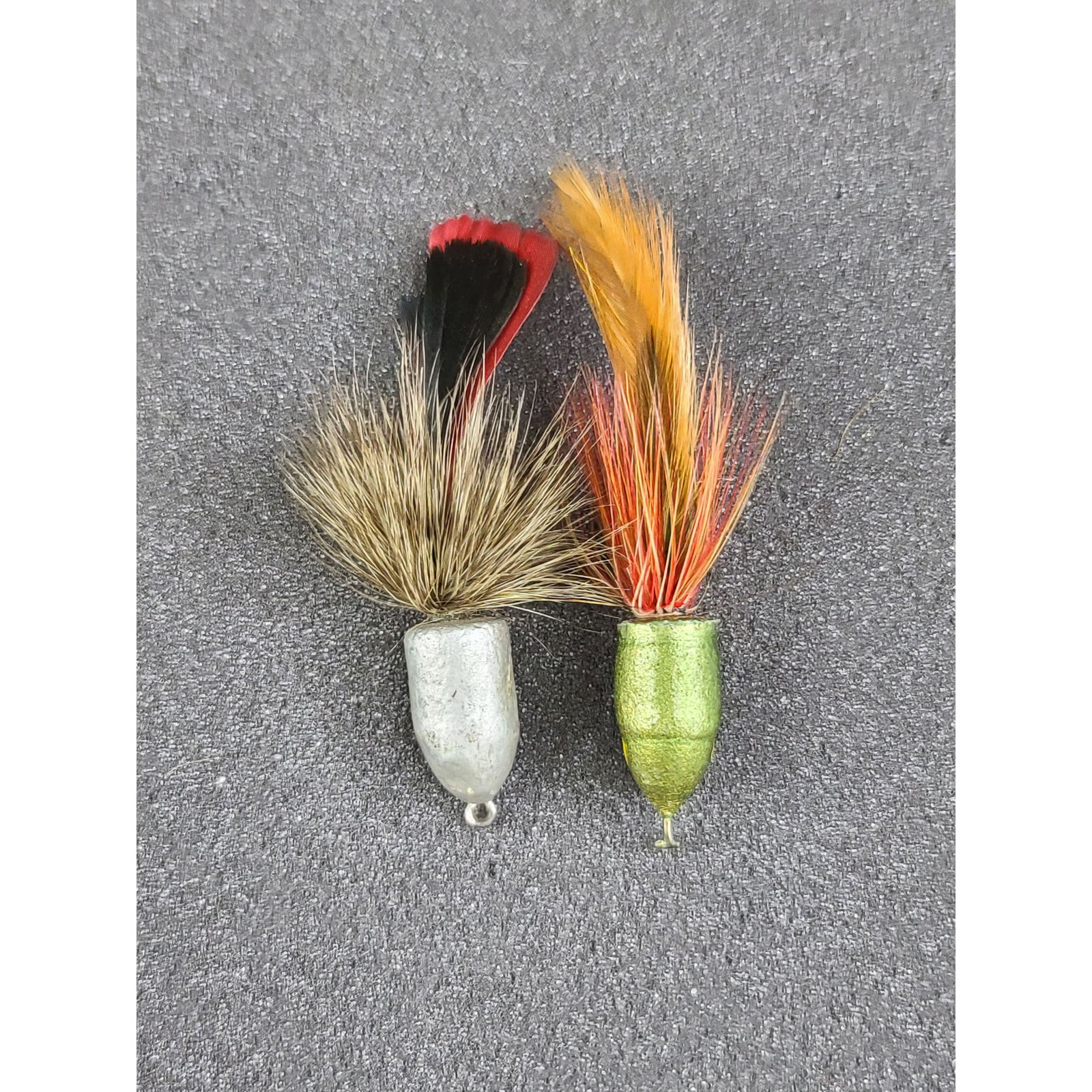 2 Vintage Fishing Lure Heddon  Fly Lure (1 of 4)