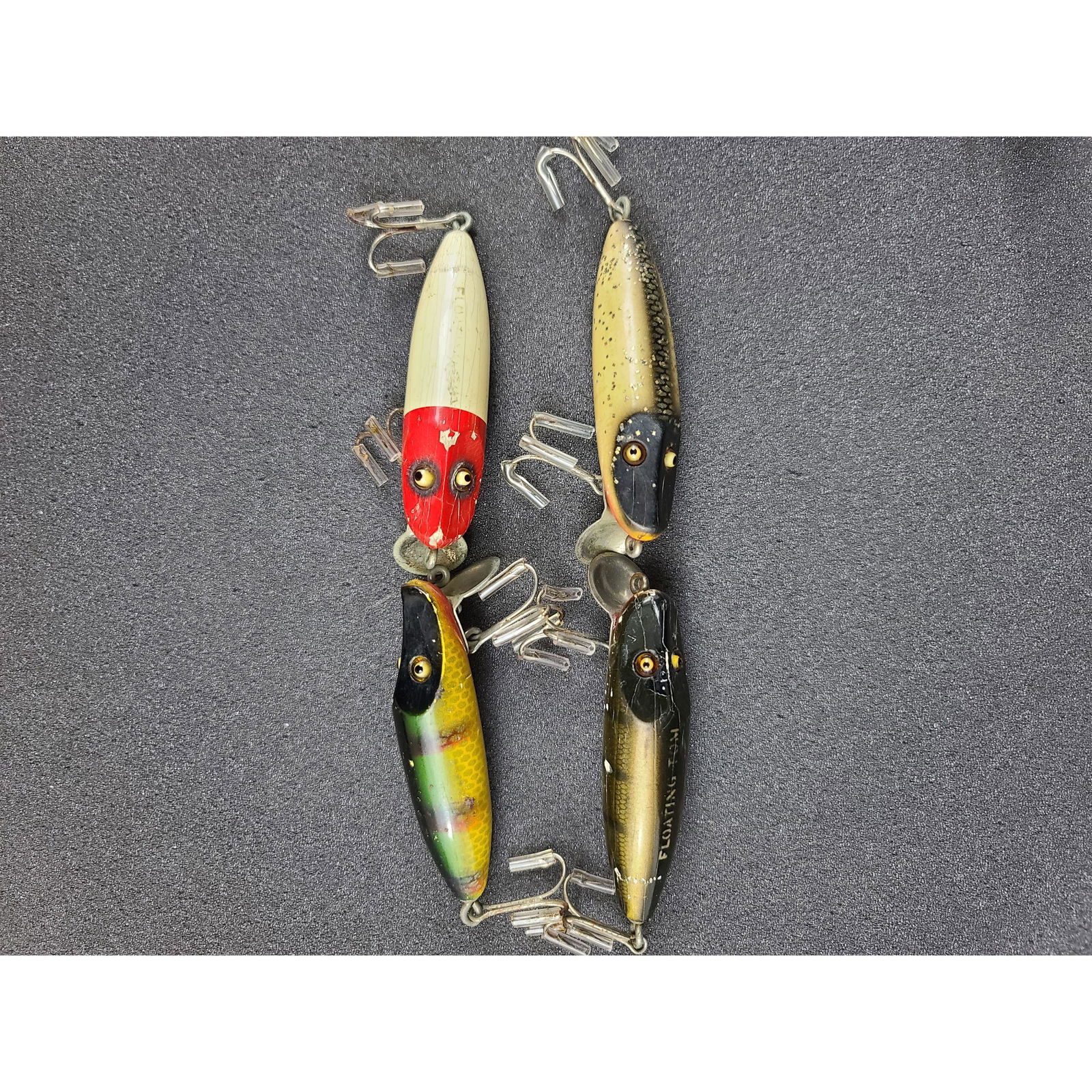 4 Vintage Fishing Lure Glass Eyes Heddon River Runts (1 of 10)